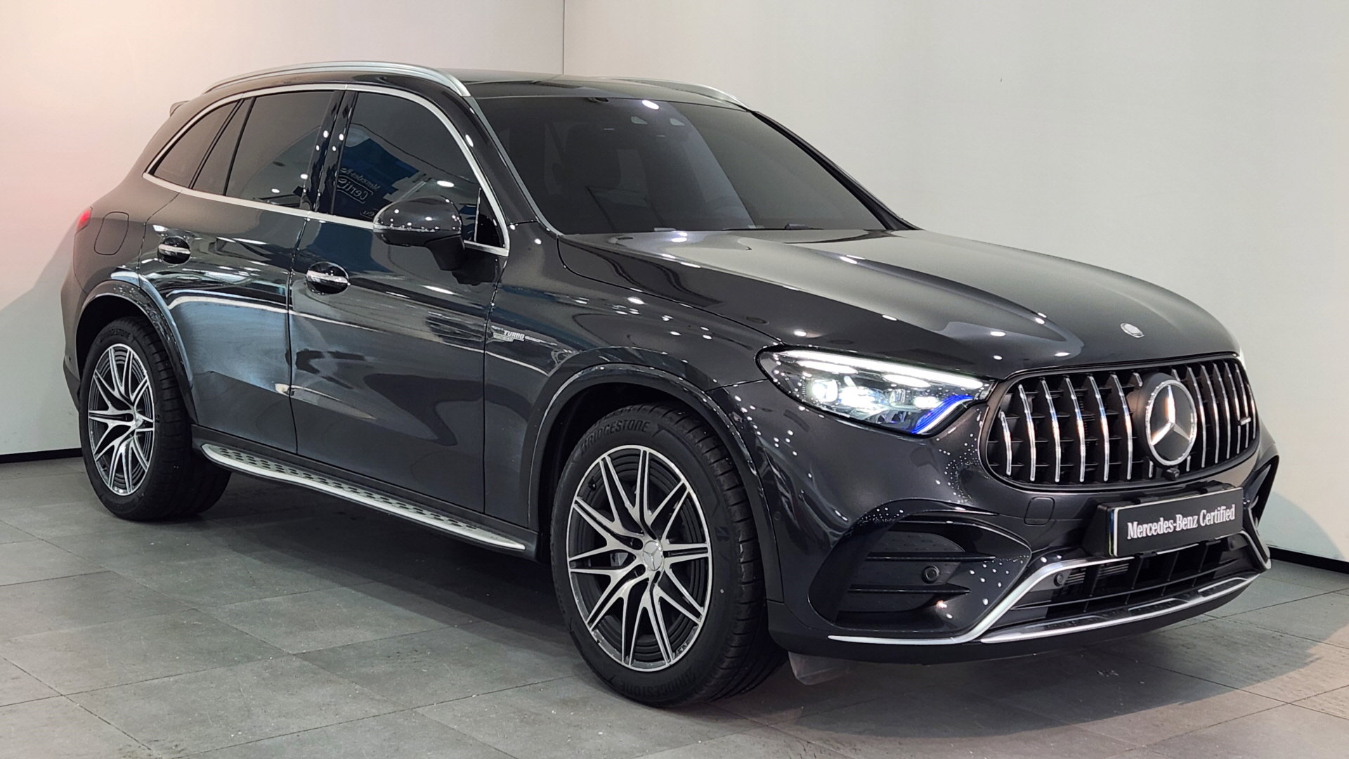MERCEDES-BENZ GLC - View 1