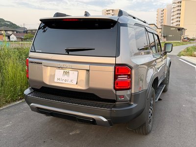 TOYOTA LAND CRUISER 250 - 7