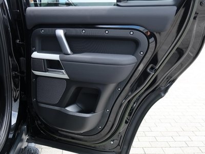 صورة مصغرة 100 لـ 2023 LAND Rover DEFENDER