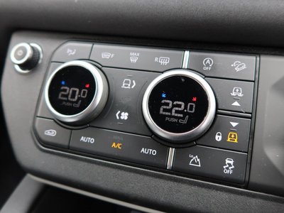 صورة مصغرة 78 لـ 2023 LAND Rover DEFENDER
