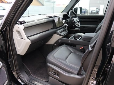 صورة مصغرة 114 لـ 2023 LAND Rover DEFENDER