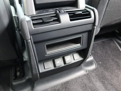 صورة مصغرة 105 لـ 2023 LAND Rover DEFENDER