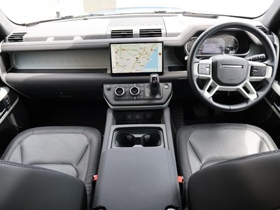 LAND ROVER DEFENDER - 2