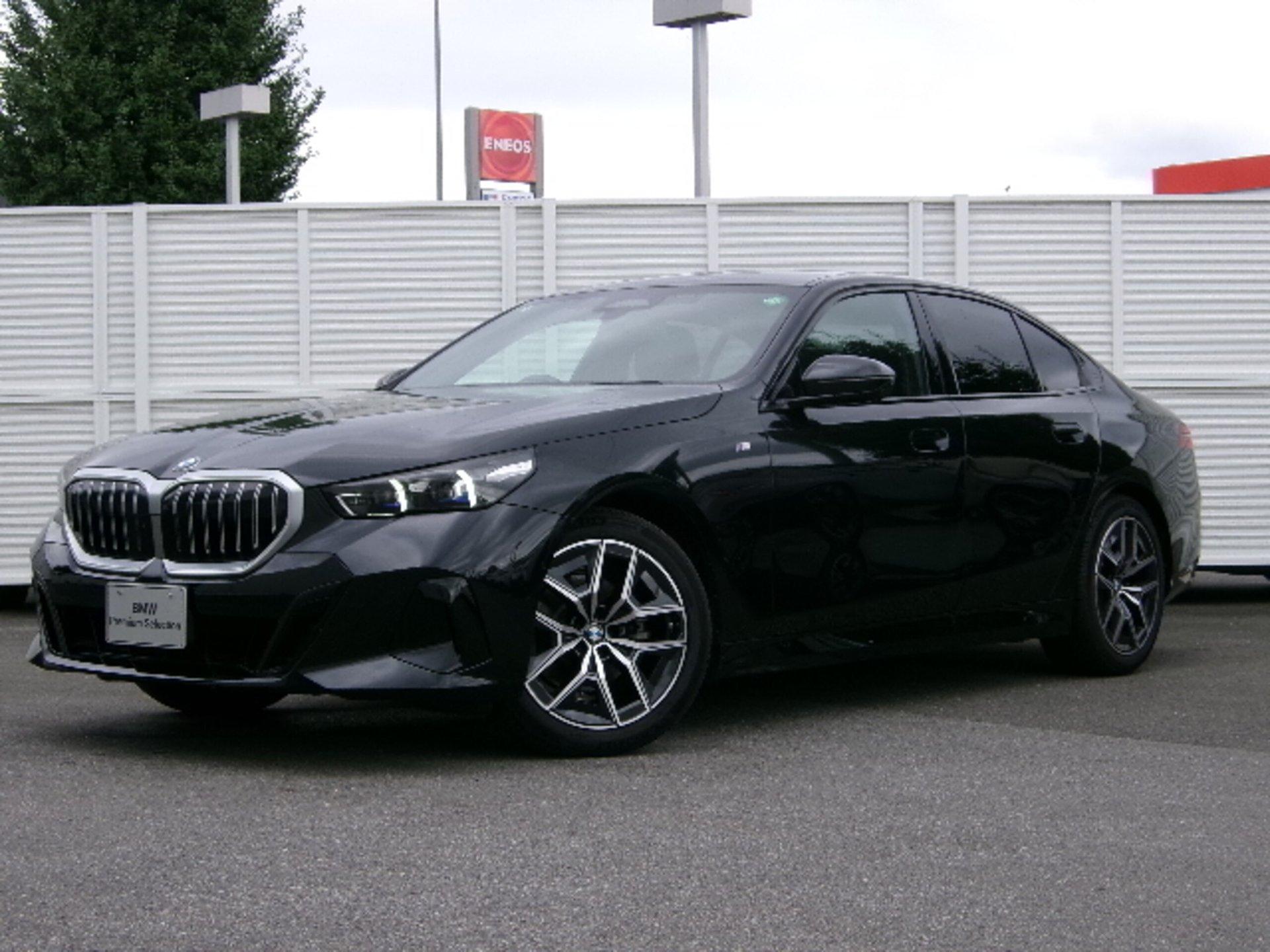 BMW 5 SERIES - View 1