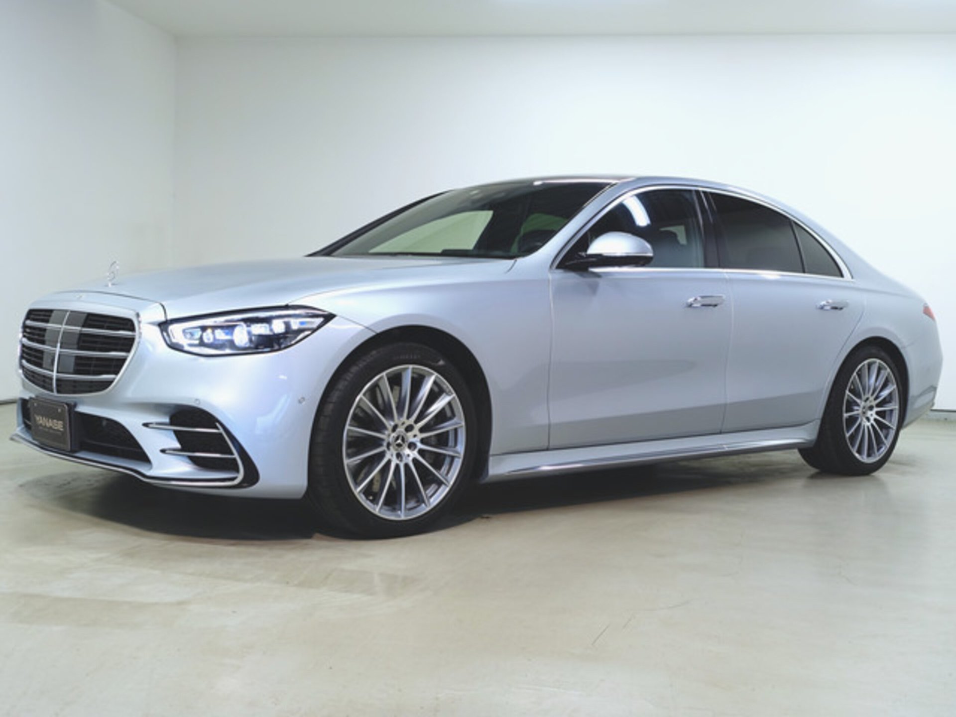 MERCEDES-BENZ S-CLASS - View 1