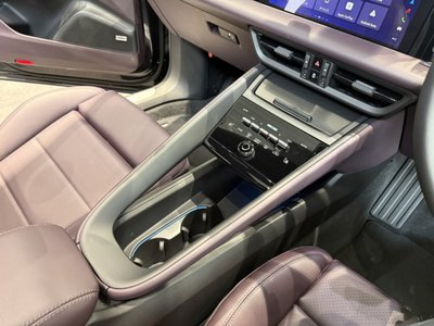 صورة مصغرة 18 لـ 2025 Porsche MACAN