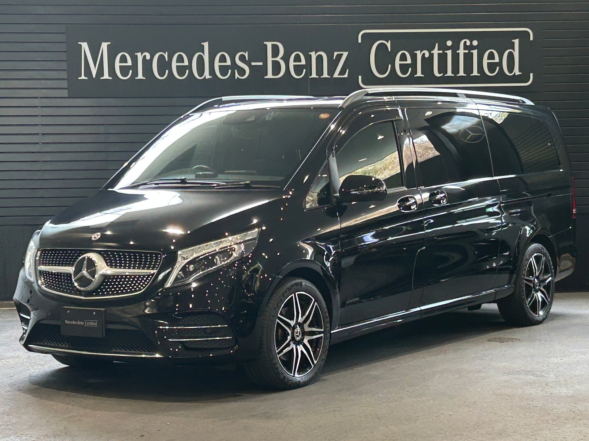 MERCEDES-BENZ V-CLASS - View 1
