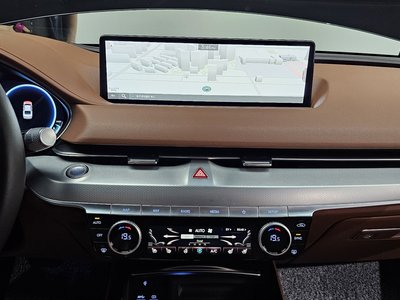 2021 Genesis ELECTRIFIED G80 (RG3) — миниатюра 21