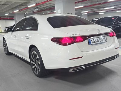 MERCEDES-BENZ E-CLASS - 5