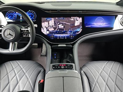 MERCEDES-BENZ EQS - 5