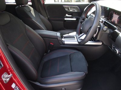 MERCEDES-BENZ GLA-CLASS - 10