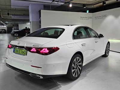 2025 Mercedes-BENZ E-CLASS 照片 3