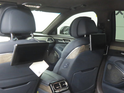 2019 Genesis G90 缩略图 12