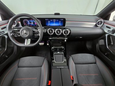 MERCEDES-BENZ CLA - 5