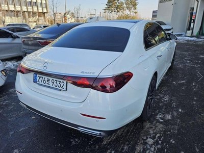 MERCEDES-BENZ E-CLASS - 6