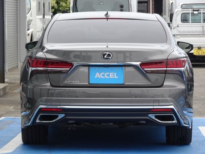 LEXUS LS - 6