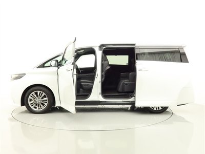 TOYOTA ALPHARD - 2