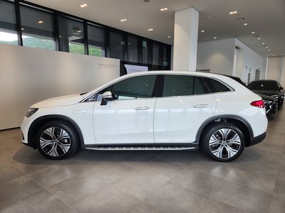 2024 Mercedes-BENZ EQE photo 8