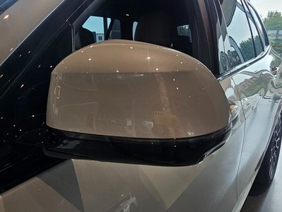 2025 BMW X5 缩略图 17