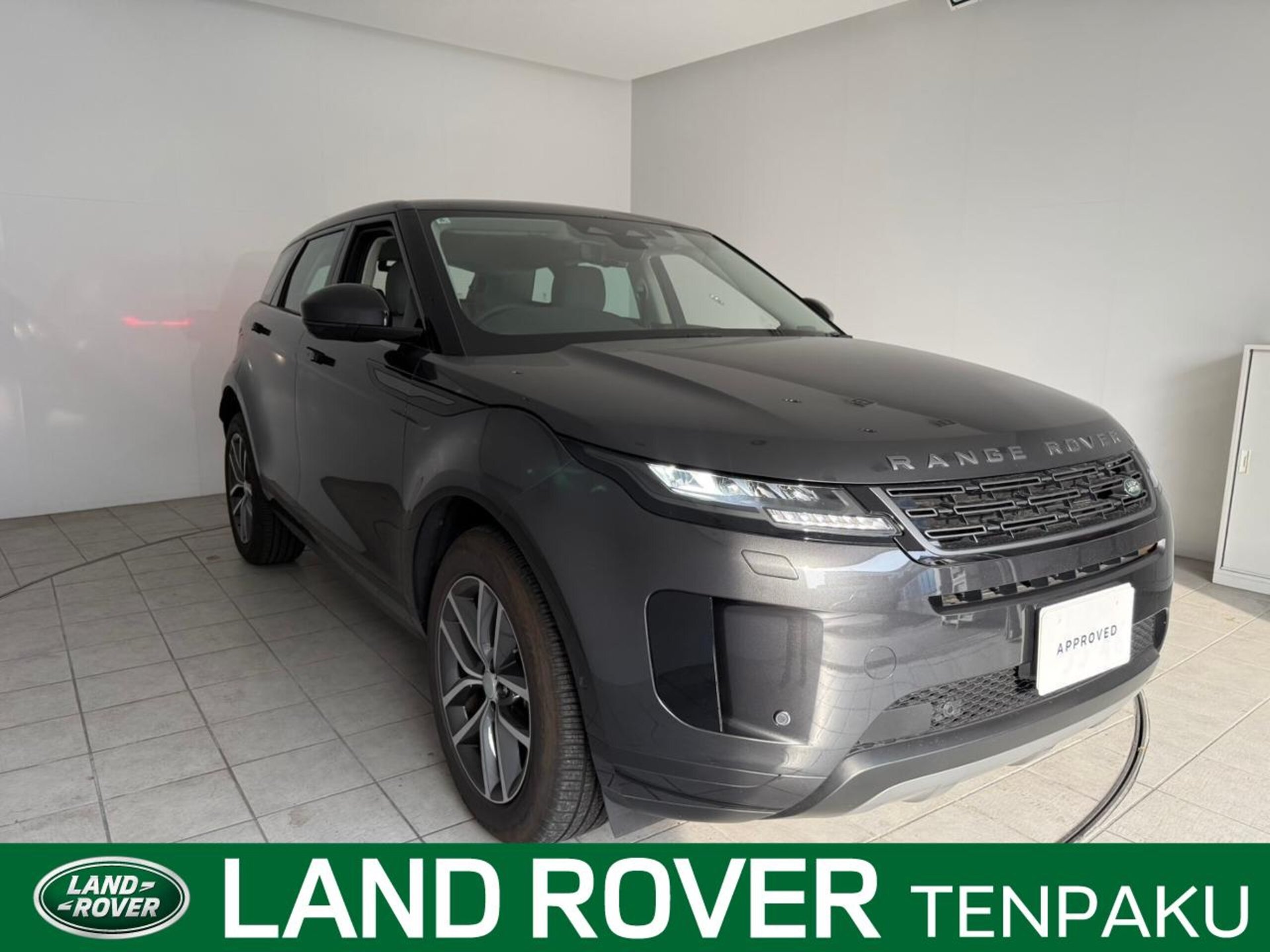 LAND ROVER RANGE ROVER EVOQUE - View 1