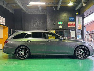 MERCEDES-BENZ E-CLASS AMG - 7