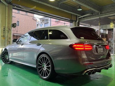 MERCEDES-BENZ E-CLASS AMG - 2