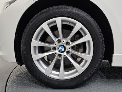 صورة 6 لـ 2018 BMW 3 SERIES