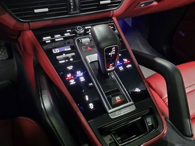2021 Porsche CAYENNE 缩略图 12