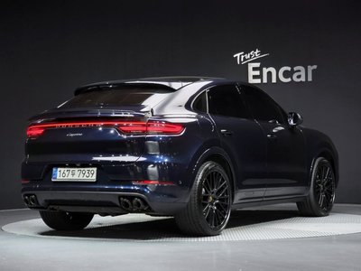 2021 Porsche CAYENNE 照片 2