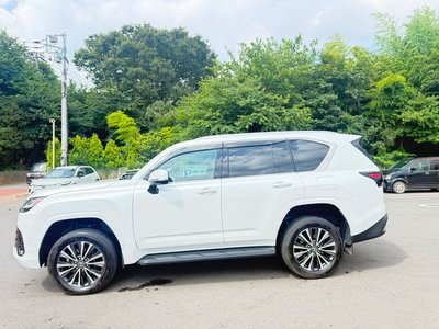 2025 Lexus LX 缩略图 4