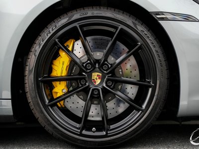 PORSCHE 911 - 8