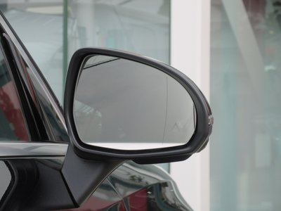 صورة مصغرة 13 لـ 2025 Mercedes-BENZ GLC
