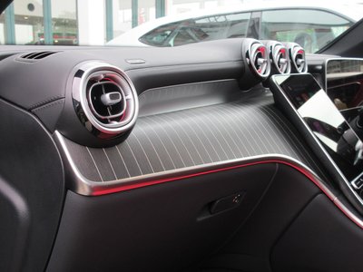 صورة مصغرة 32 لـ 2025 Mercedes-BENZ GLC