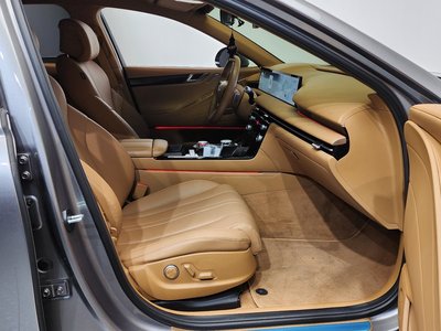 2025 Genesis G80 (RG3) thumbnail 16