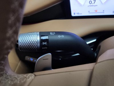 2025 Genesis G80 (RG3) thumbnail 21