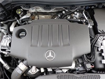 2025 Mercedes-BENZ GLA thumbnail 42