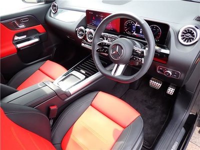 2025 Mercedes-BENZ GLA thumbnail 11