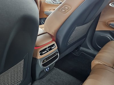 صورة مصغرة 18 لـ 2024 Genesis GV70