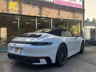PORSCHE 911 CABRIOLET - 7