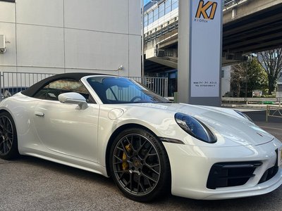 PORSCHE 911 CABRIOLET - 4