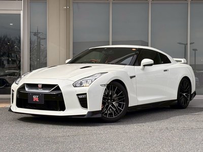 NISSAN GT-R - 2