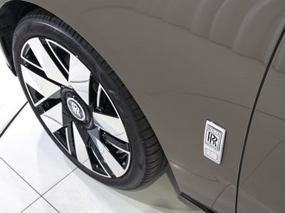 2025 ROLLS-ROYCE CULLINAN thumbnail 43