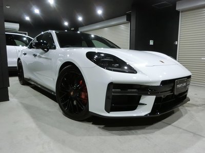 صورة 8 لـ 2024 Porsche PANAMERA