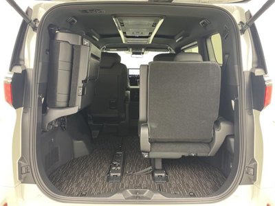 2025 TOYOTA ALPHARD 缩略图 32