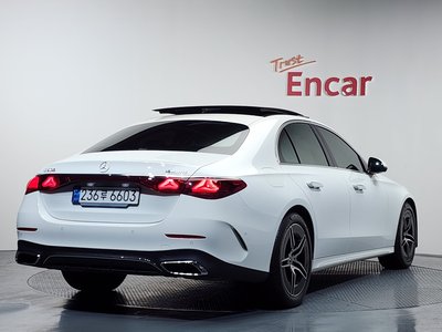 MERCEDES-BENZ E-CLASS - 3