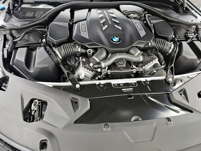 BMW 8 SERIES - 8