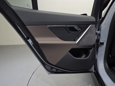 2024 BMW 5 SERIES thumbnail 15