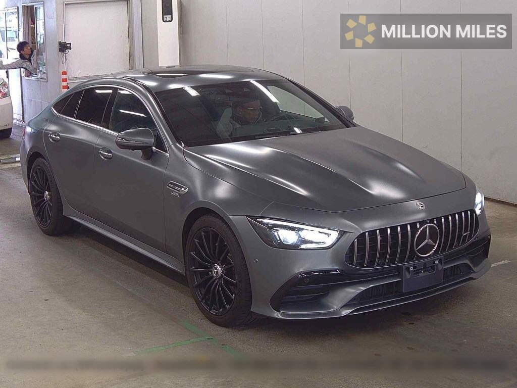 MERCEDES-BENZ GT AMG - View 1