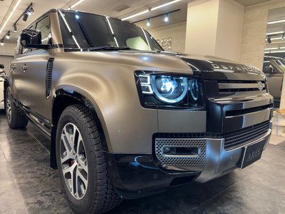 LAND ROVER DEFENDER