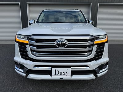 TOYOTA LAND CRUISER 300 - 10